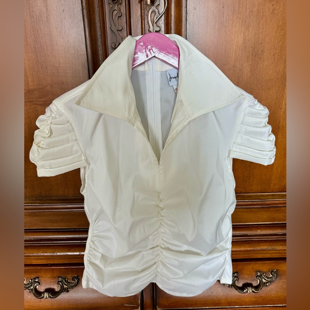 Joseph Ribkoff Ruched Short Sleeve Back Zip Blouse